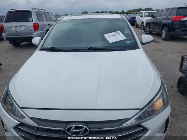 Hyundai Elantra Value Edition 2019 5NPD84LFXKH419898 Image 12