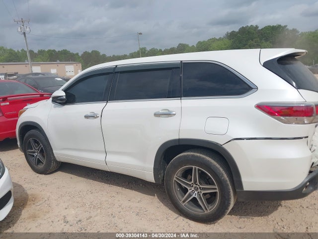 Toyota Highlander Le 2016 5TDZARFH0GS018169 Image 14