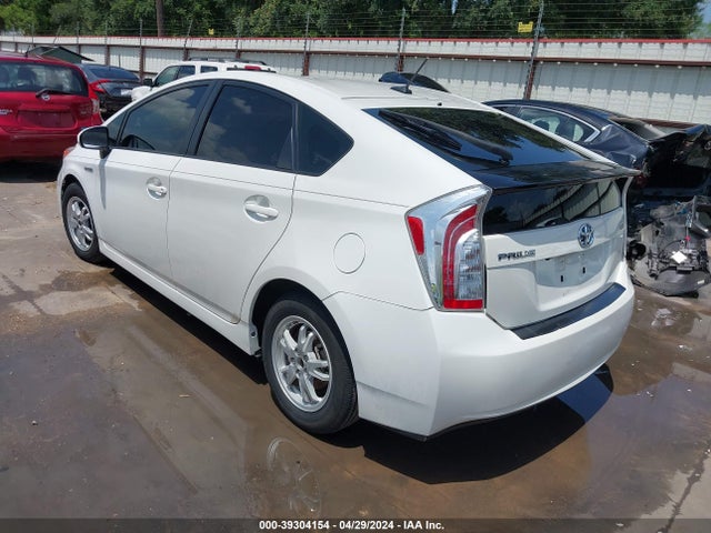 Toyota Prius Three 2015 JTDKN3DU5F0416126 Image 3