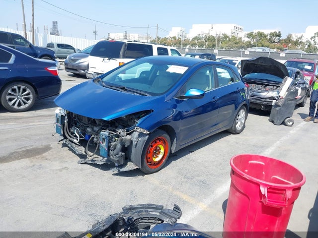 Hyundai ELANTRA GT 2015 KMHD35LH8FU245259 Image 2