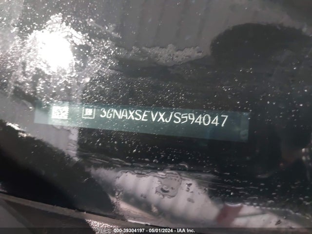 Chevrolet EQUINOX LT 2018 3GNAXSEVXJS594047 Image 9