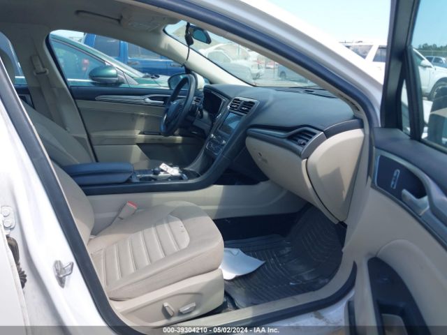 3FA6P0HD1KR280954 Ford FUSION SE