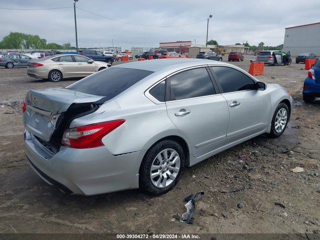 Nissan Altima 2.5 S 2016 1N4AL3AP0GC235831 Image 4