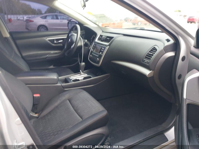 Nissan Altima 2.5 S 2016 1N4AL3AP0GC235831 Image 5