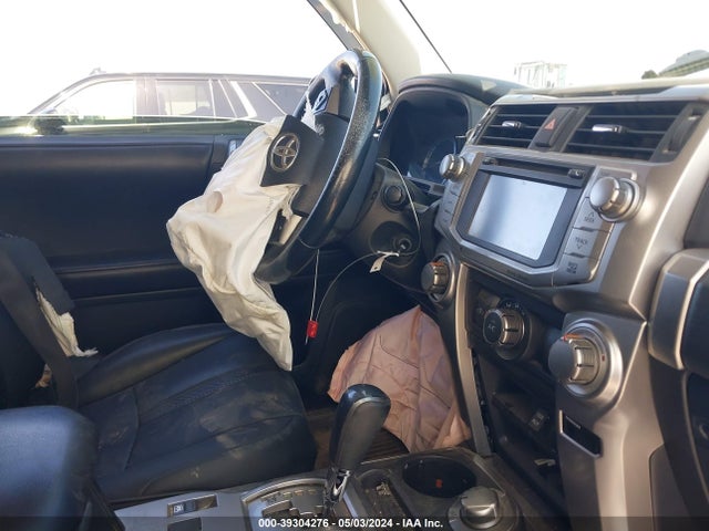 Toyota 4RUNNER SR5 2016 JTEBU5JR4G5398006 Image 5