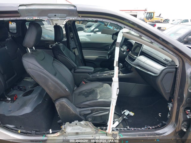 3C4NJDFB3NT125636 Jeep Compass Latitude Lux 4x4