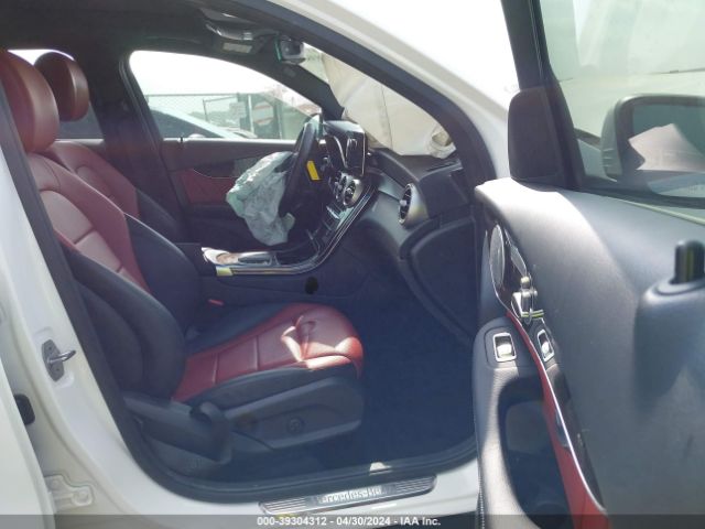 W1N0G8DB7MV263142 Mercedes-Benz Glc 300 Suv