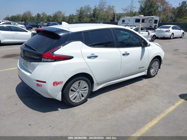 Nissan LEAF S 2018 1N4AZ1CP5JC310658 Image 4