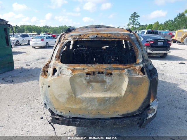 Toyota RAV4 LE 2018 JTMZFREV9JJ212406 Image 15