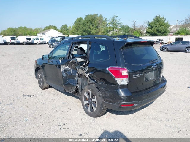 Subaru Forester 2.5i Premium 2018 JF2SJAEC3JH539084 Image 3