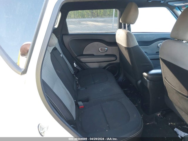 KIA SOUL + 2015 KNDJP3A5XF7132145 Image 8