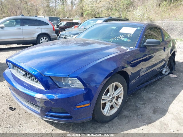 Ford Mustang V6 2014 1ZVBP8AM2E5269256 Image 2