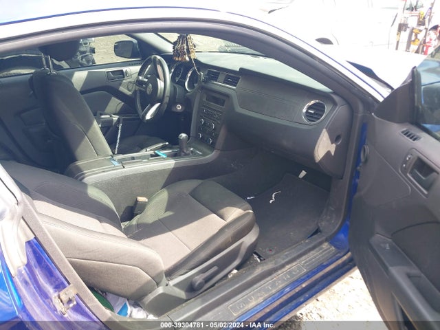 Ford Mustang V6 2014 1ZVBP8AM2E5269256 Image 5
