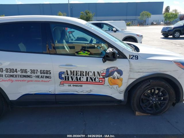 1FMCU0BZ0LUC11401 Ford Escape Se Sport Hybrid