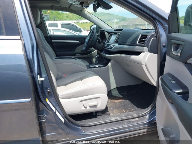 Toyota Highlander Xle 2019 5TDJZRFH5KS984516 Image 5