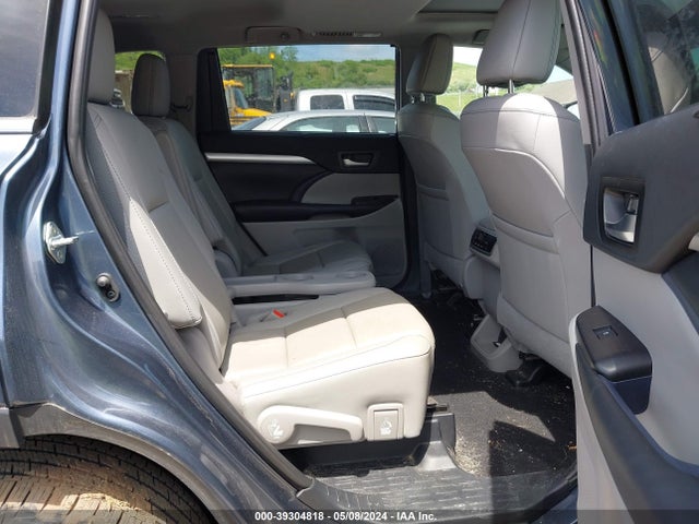 Toyota Highlander Xle 2019 5TDJZRFH5KS984516 Image 8