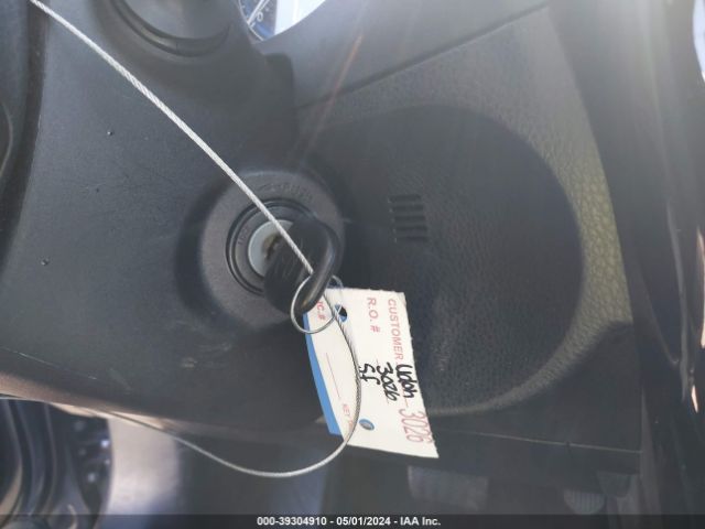 5YFBURHE4HP670783 Toyota COROLLA L