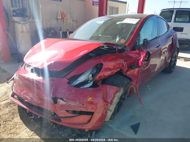 5YJYGDEDXMF106352 Tesla Model Y Standard Range Rear-wheel Drive
