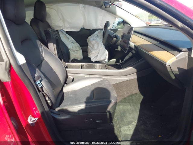 5YJYGDEDXMF106352 Tesla Model Y Standard Range Rear-wheel Drive