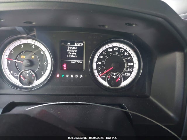 RAM 1500 Express  4x4 5'7 Box 2018 1C6RR7KT2JS126130 Image 15