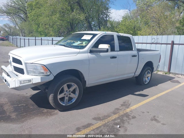RAM 1500 Express  4x4 5'7 Box 2018 1C6RR7KT2JS126130 Image 2