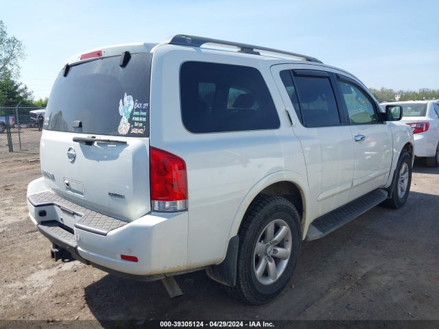Nissan ARMADA SV 2014 5N1BA0NC0EN608714 Image 4