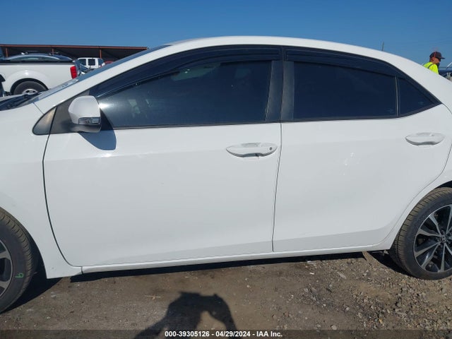 Toyota COROLLA SE 2018 5YFBURHE1JP777246 Image 15