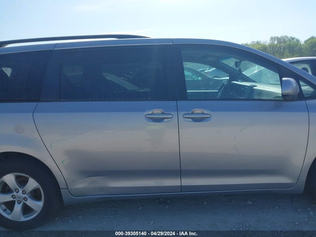 Toyota Sienna Le 8 Passenger 2015 5TDKK3DC8FS586056 Image 13
