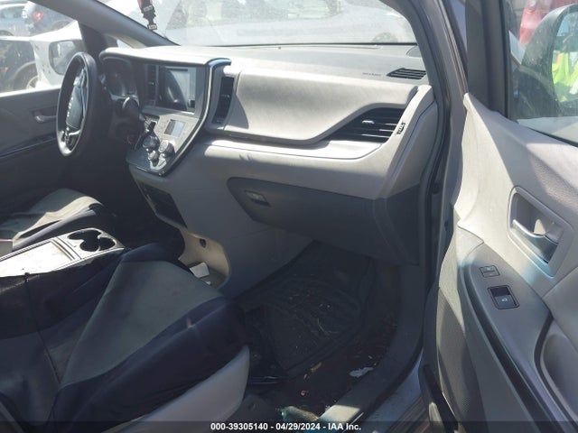 Toyota Sienna Le 8 Passenger 2015 5TDKK3DC8FS586056 Image 5