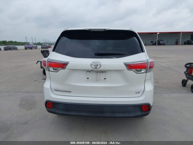 Toyota Highlander Le 2015 5TDZARFH2FS013649 Image 16