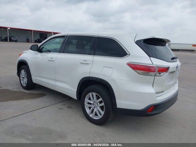 Toyota Highlander Le 2015 5TDZARFH2FS013649 Image 3