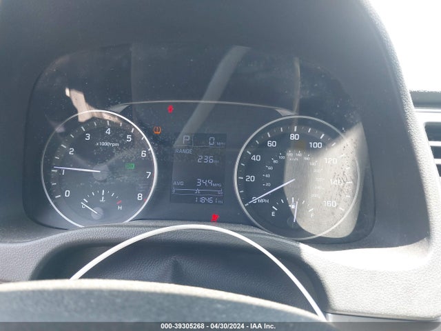 Hyundai ELANTRA SE 2017 5NPD74LF9HH196930 Image 7