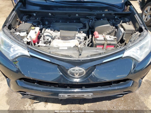 Toyota RAV4 LE 2018 2T3BFREV9JW773756 Image 10