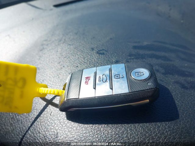 3KPA24AD8NE500221 KIA RIO S