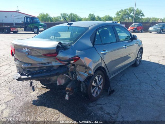 3KPA24AD8NE500221 KIA RIO S