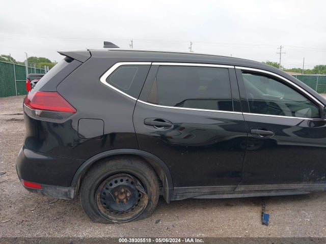 Nissan ROGUE S 2018 5N1AT2MT9JC700493 Image 13