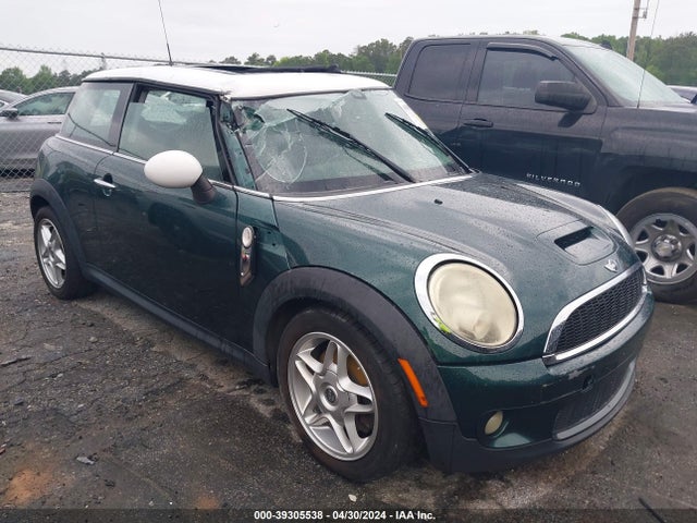 2009 MINI COOPER S WMWMF735X9TW84340 Photo 0