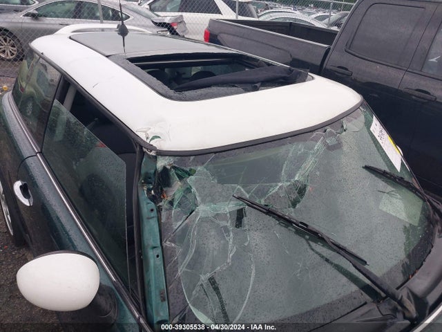 2009 MINI COOPER S WMWMF735X9TW84340 Photo 5