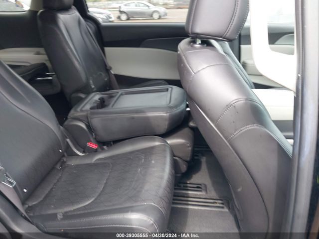 KNDNB4H30N6112324 KIA Carnival Mpv Lx Seat Package