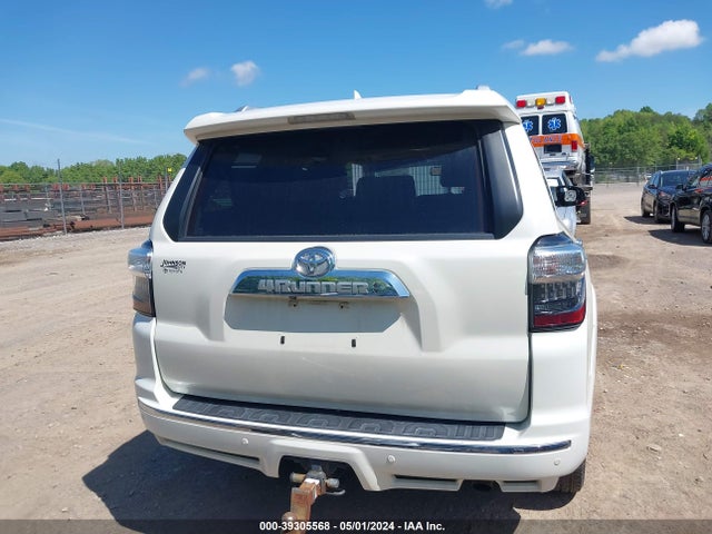 Toyota 4runner Limited 2016 JTEBU5JR8G5293887 Image 16