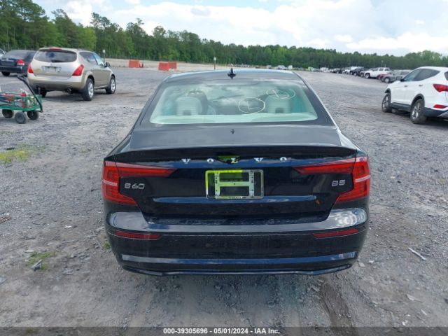 7JRL12FL1PG253175 Volvo S60 B5 Plus Dark Theme