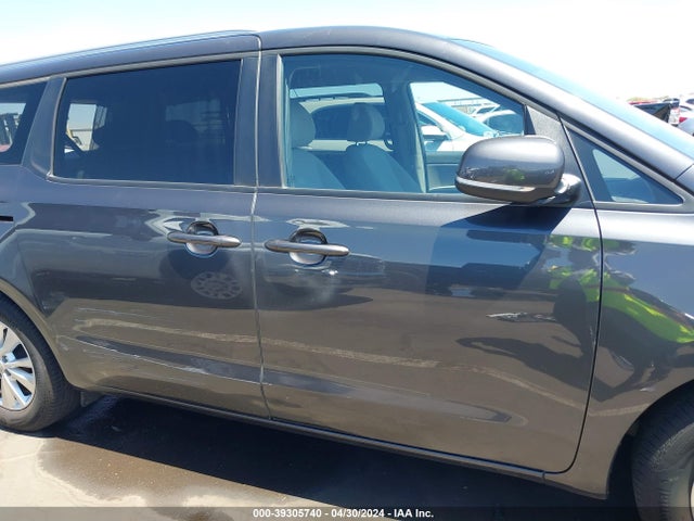 KIA SEDONA LX 2016 KNDMB5C1XG6165588 Image 14