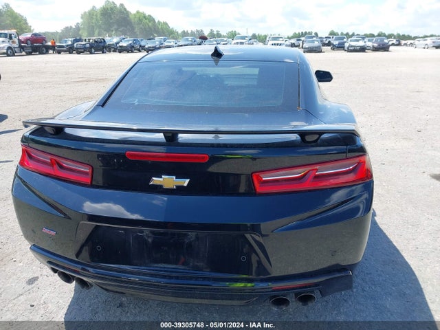Chevrolet CAMARO 2SS 2018 1G1FH1R75J0103210 Image 17