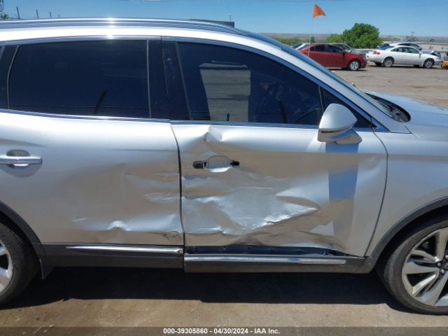 2LMPJ8LR4GBL79338 Lincoln Mkx Reserve