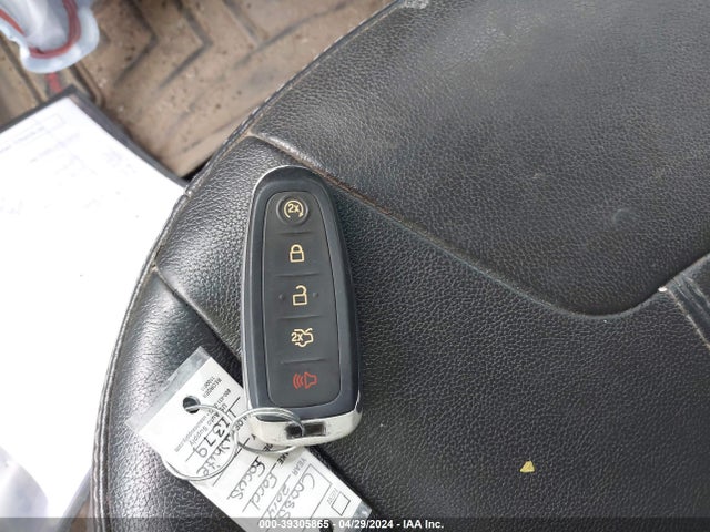Ford Focus Titanium 2014 1FADP3J27EL107721 Image 11