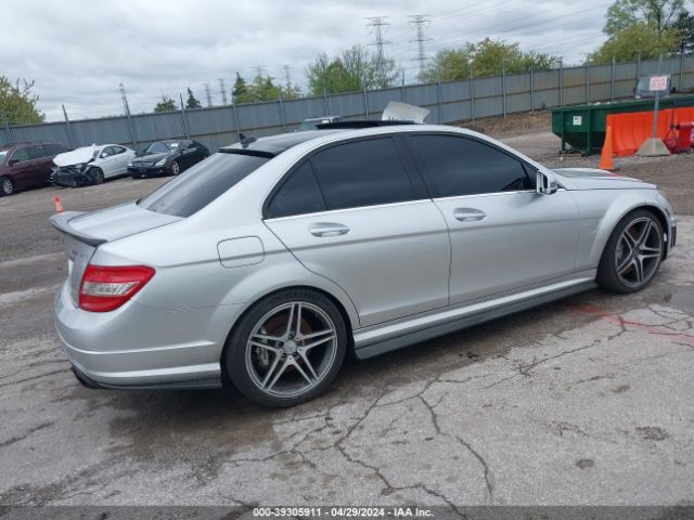 2010 MERCEDES-BENZ C 63 AMG WDDGF7HB6AF468217 Photo 3