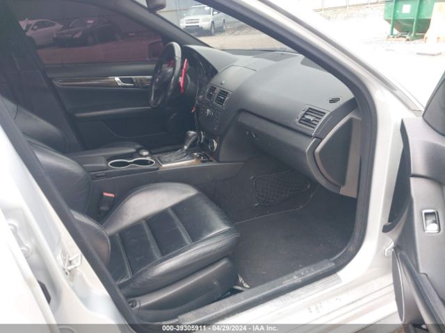 2010 MERCEDES-BENZ C 63 AMG WDDGF7HB6AF468217 Photo 4