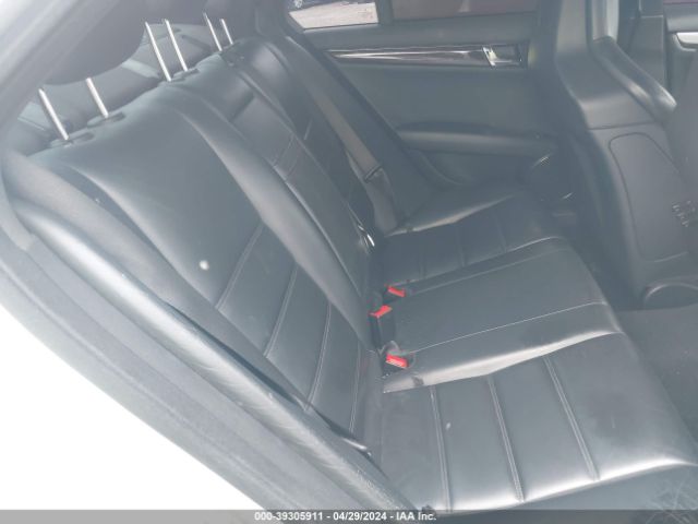 2010 MERCEDES-BENZ C 63 AMG WDDGF7HB6AF468217 Photo 7