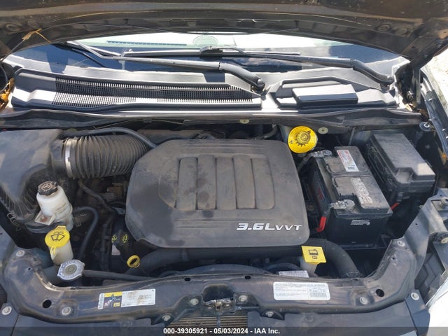 2C4RC1BG6FR637052 Chrysler Town & Country Touring