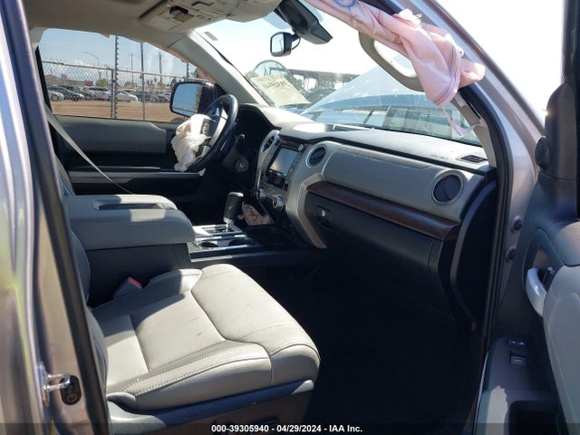 5TFHY5F11JX722109 Toyota Tundra Limited 5.7l V8
